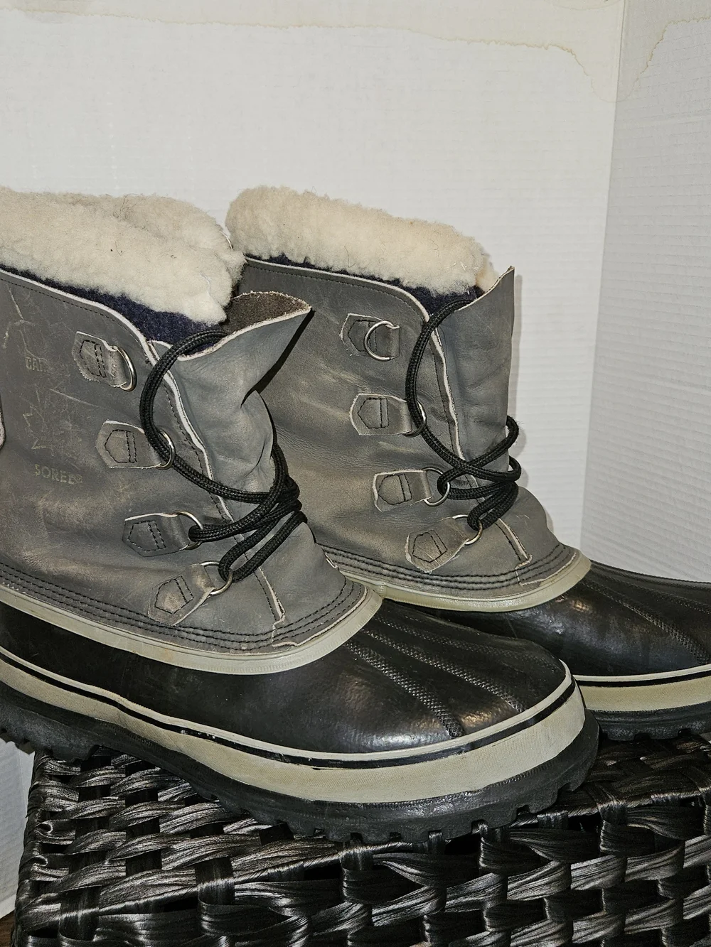 Sorel Men's Gray and Black Insulated Winter Rain & Snow Boots